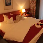 Hotell Blumlage 3*
